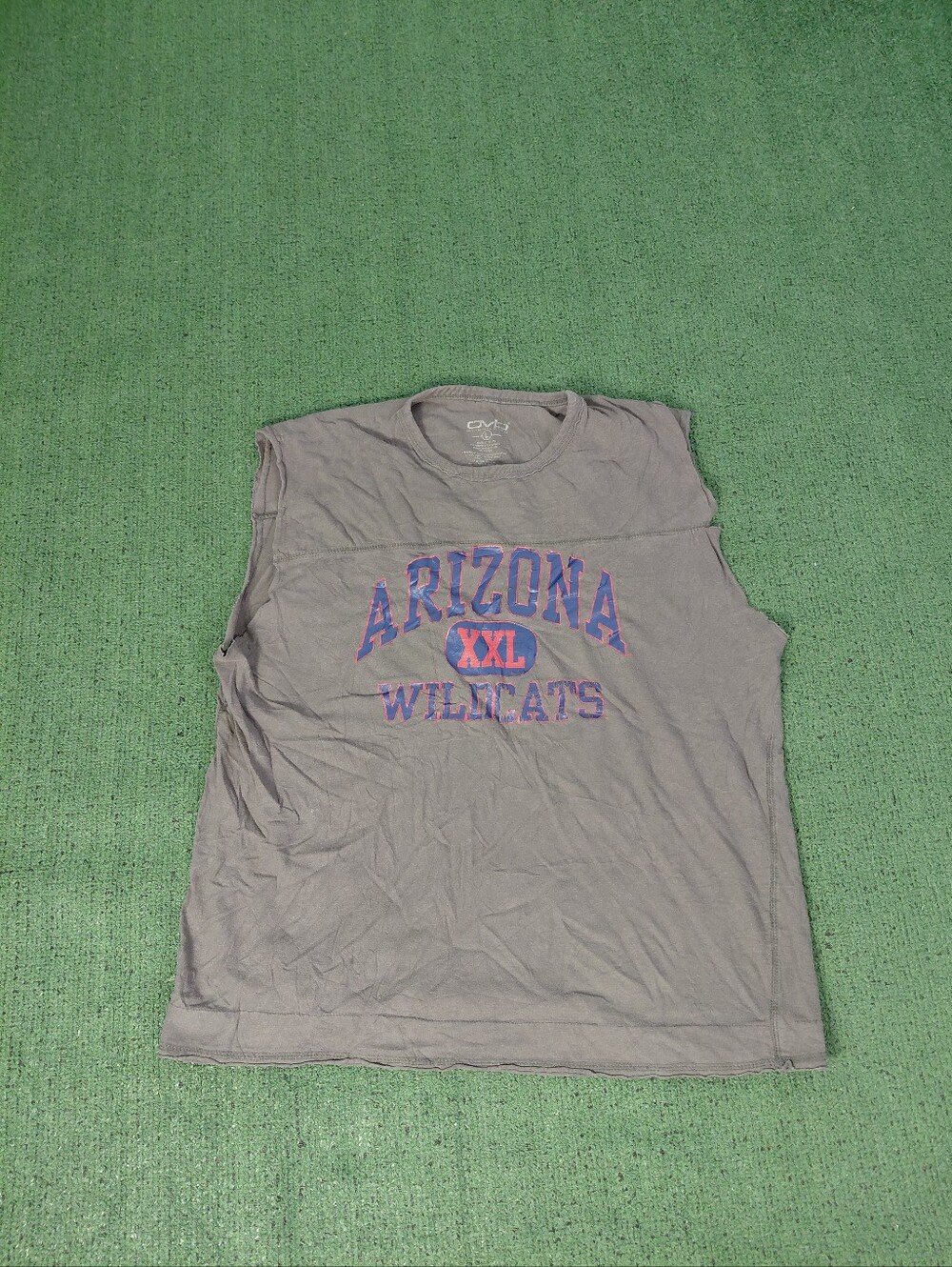 Vintage 2008 OVB Arizona Wildcats NCAA College Sports Y2K Gray Cutoff Sz Large